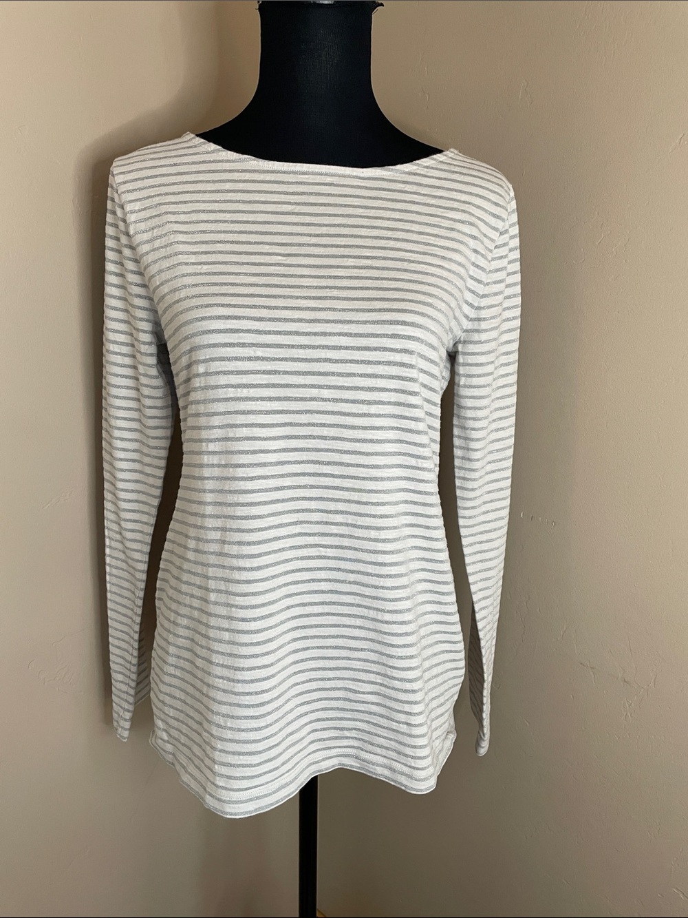 J Crew Artist T Women’s Long Sleeve Striped Boatneck Top Cream and Silver, Large